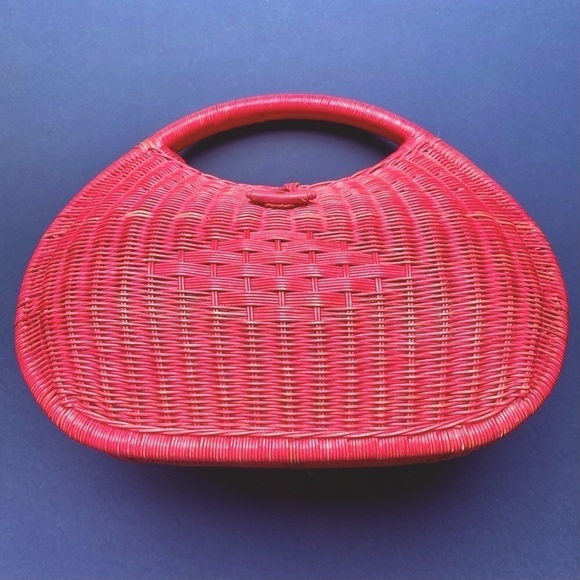 Mystique Pink Woven Purse with Pink Lining and Toggle Closure - Picture 1 of 9